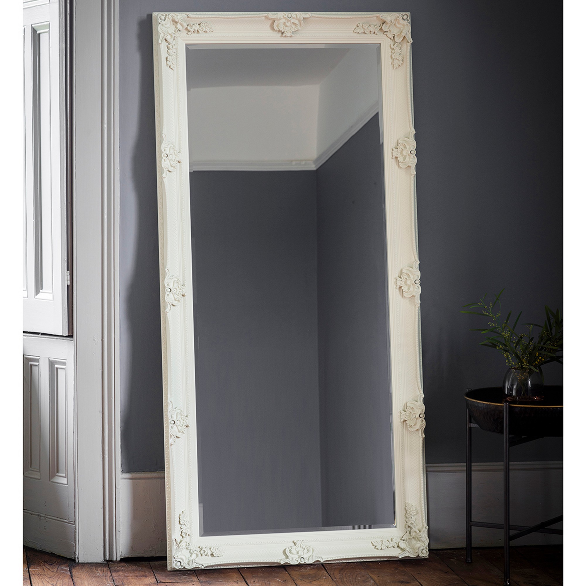 Luxe Tapi Florence Antique Leaner Mirror In Cream